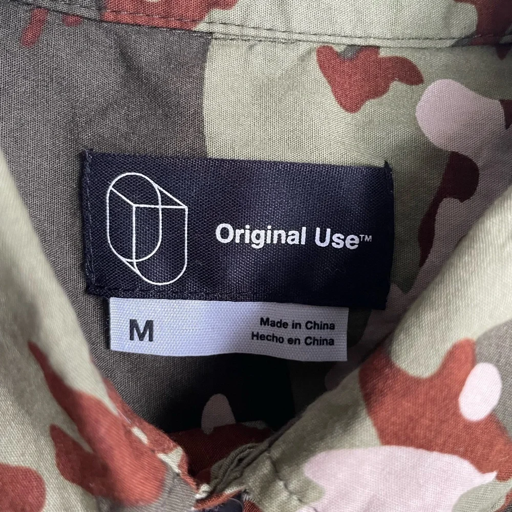 Men’s medium camo original use shirt